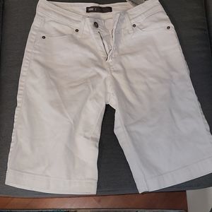 Levi denim shorts white